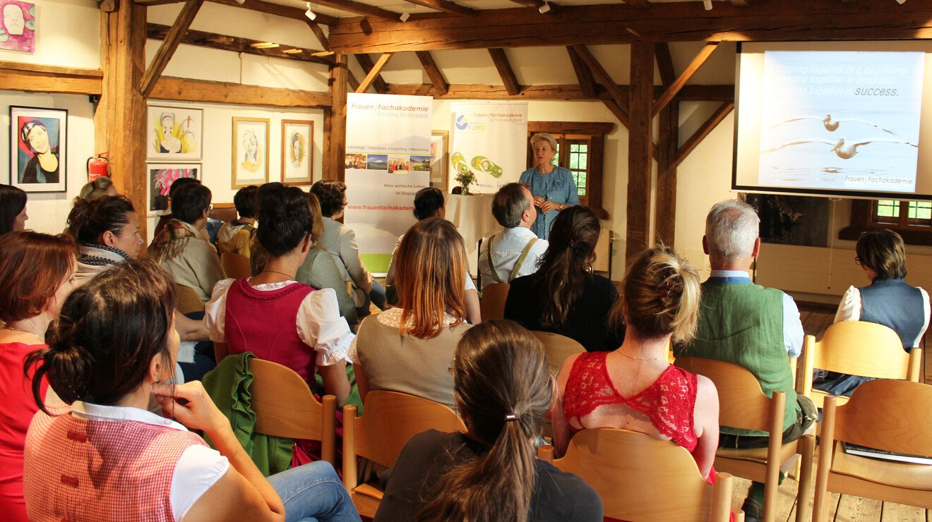 WÜRDIGER ABSCHLUSS DES VORZEIGEPROJEKTES «FRAUEN BEWEGEN» IN DER HUNDSMARKTMÜHLE IN THALGAU