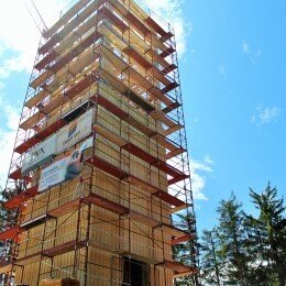 DIE BAUARBEITEN BEIM PROJEKT «AUSSICHTSTURM KULMSPITZ» GEHEN VORAN